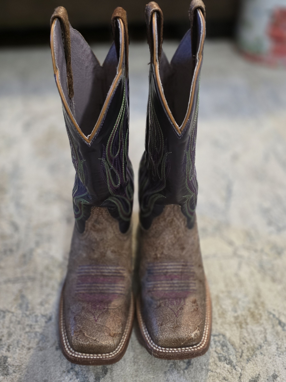 Womens Ariat Leather Boot Interior in Light Gray - Picture 3 of 6
